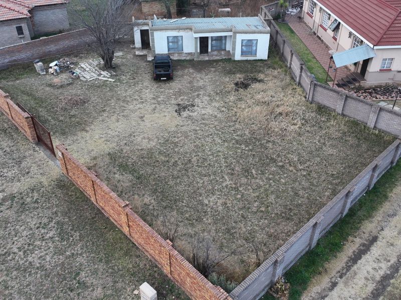 Prime Land for Sale in Jameson Park - Photo 3