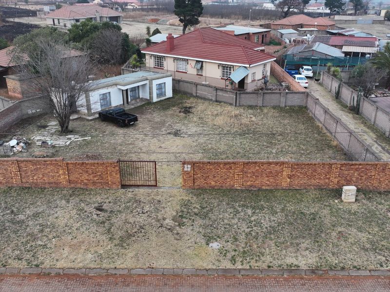 Prime Land for Sale in Jameson Park - Photo 4