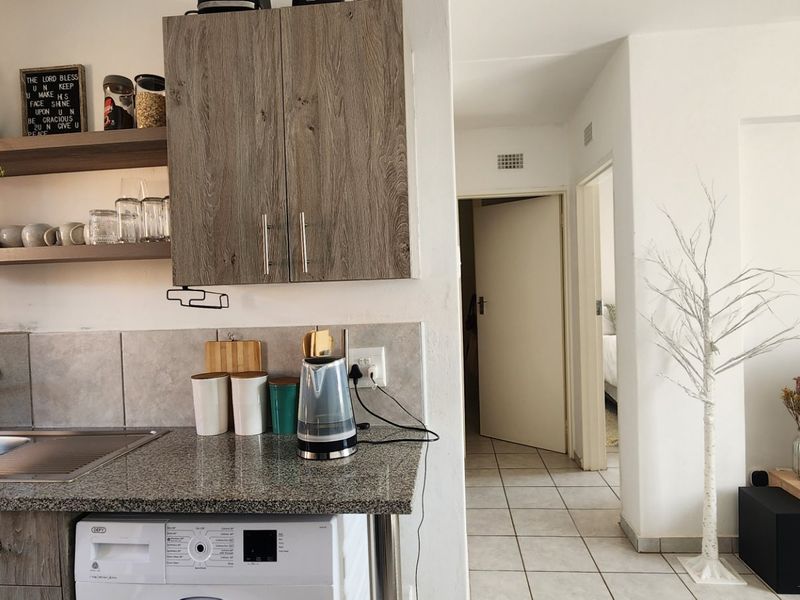 Spacious 2Bedroom House for Sale in The Bronx (Sky City) - Photo 8