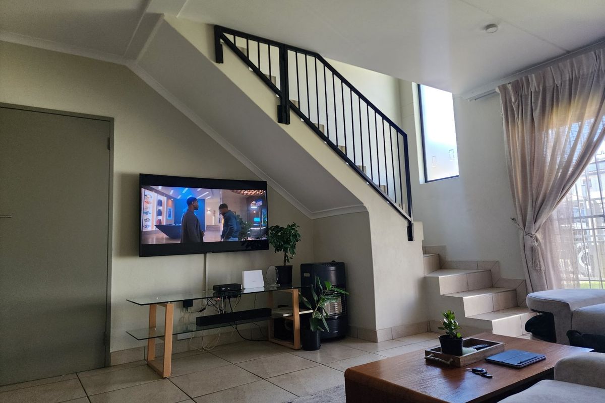 Stunning 3Bedroom House for Sale in Leopard's Rest - Photo 5