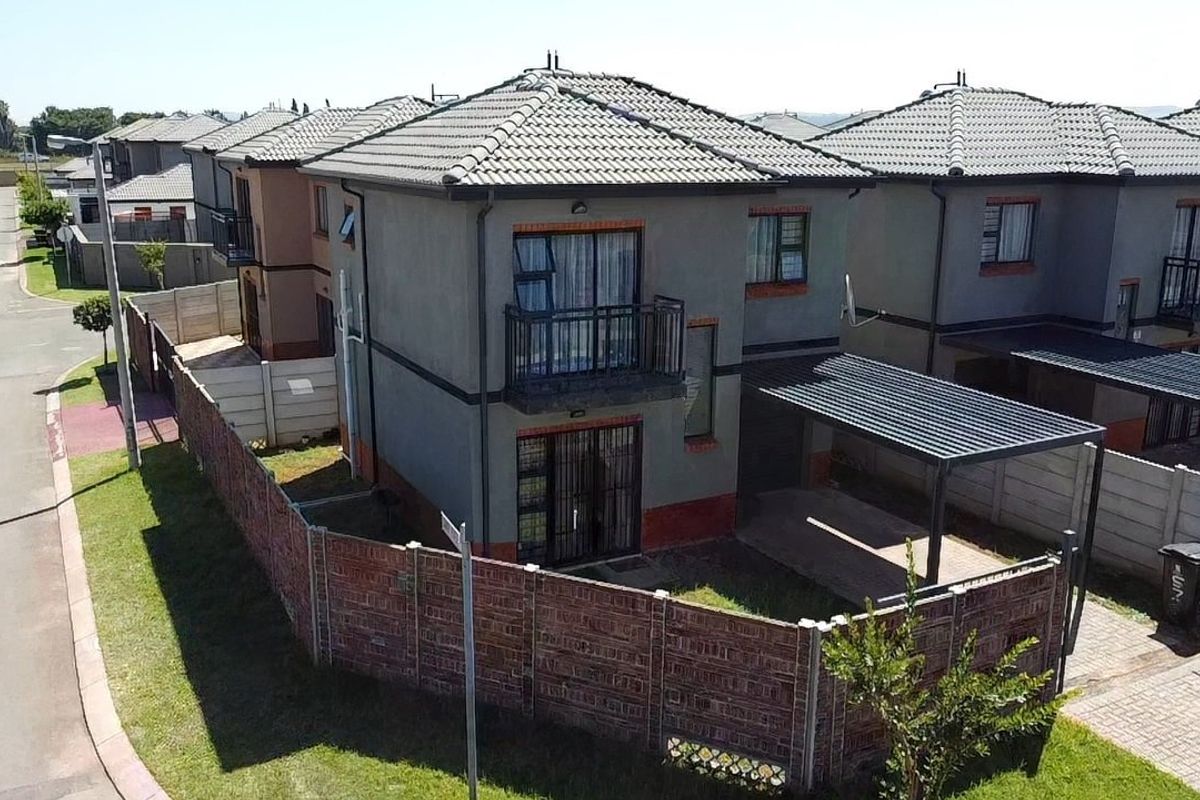 Stunning 3Bedroom House for Sale in Leopard's Rest - Photo 2