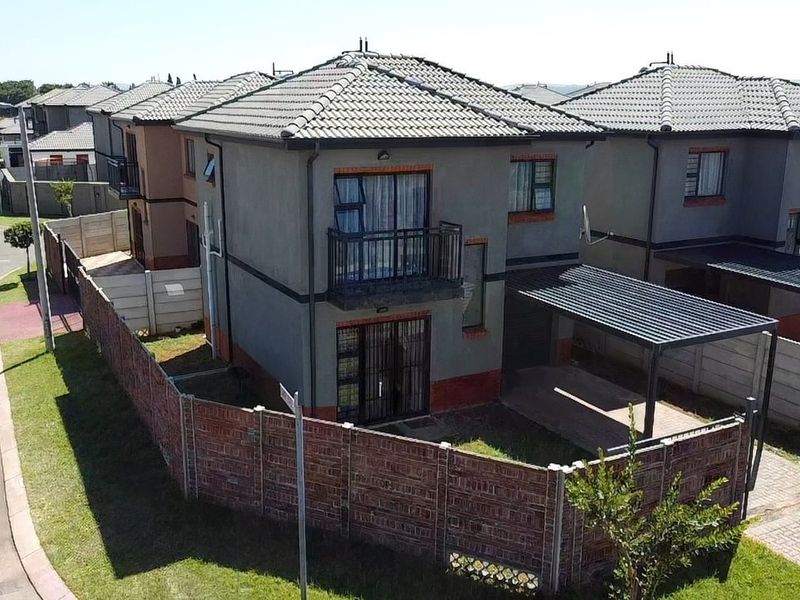 Stunning 3Bedroom House for Sale in Leopard's Rest - Photo 2