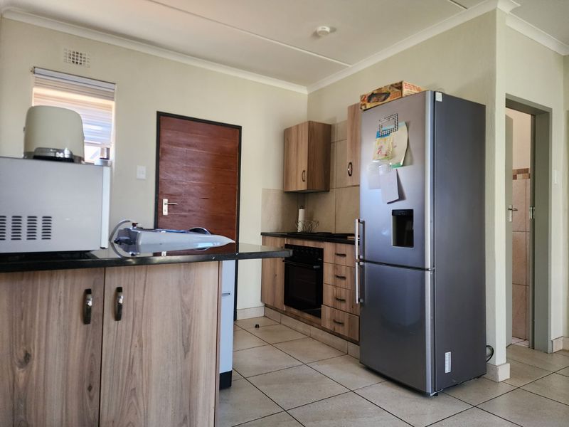 Stunning 3Bedroom House for Sale in Leopard's Rest - Photo 8