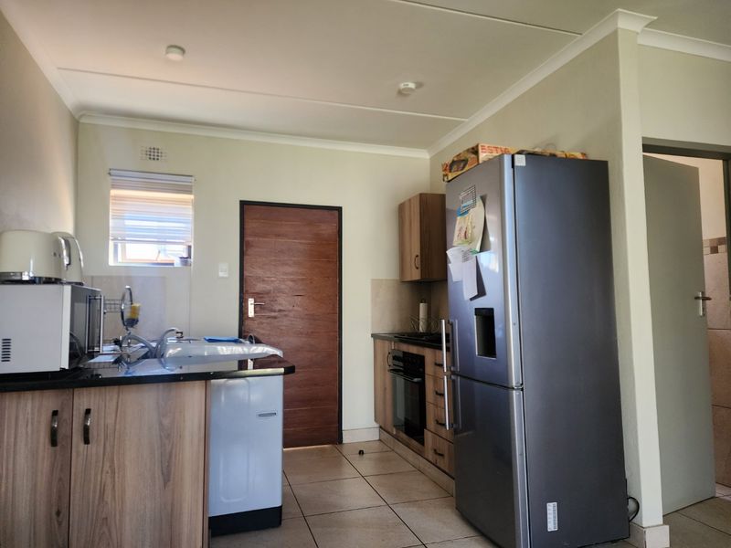 Stunning 3Bedroom House for Sale in Leopard's Rest - Photo 9