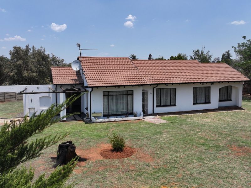 Spacious 3Bedroom House for Sale in Klipwater - Photo 5