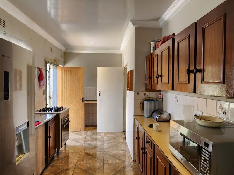 Spacious 3Bedroom House for Sale in Klipwater - Photo 6