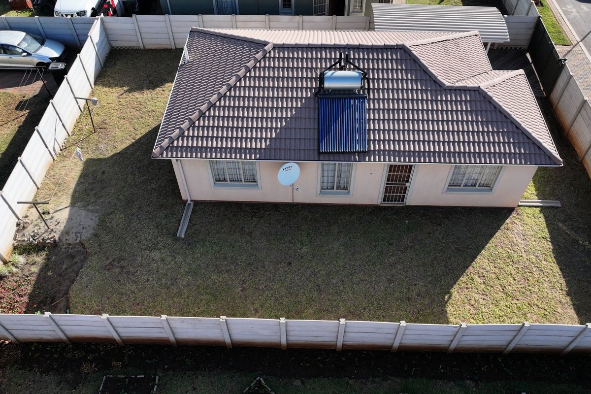 Stunning 3Bedroom House for Sale in Sky City - Photo 2