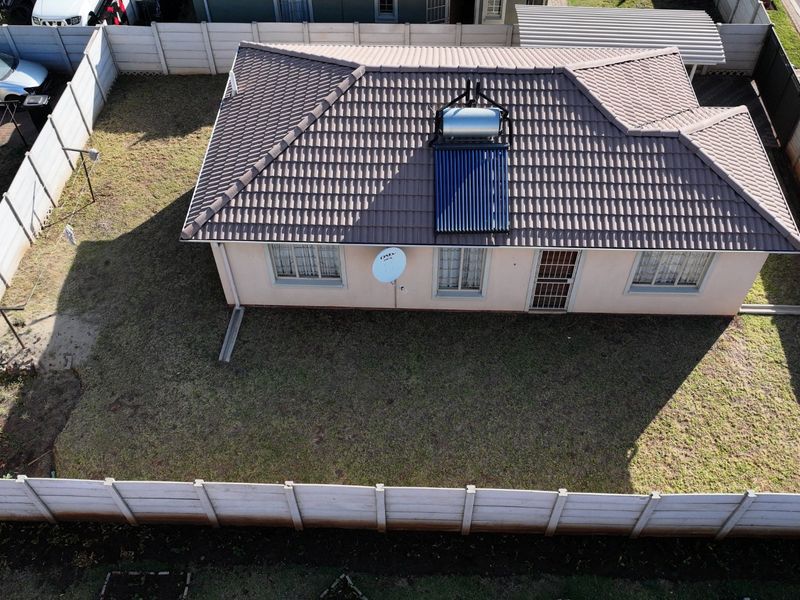 Stunning 3Bedroom House for Sale in Sky City - Photo 2