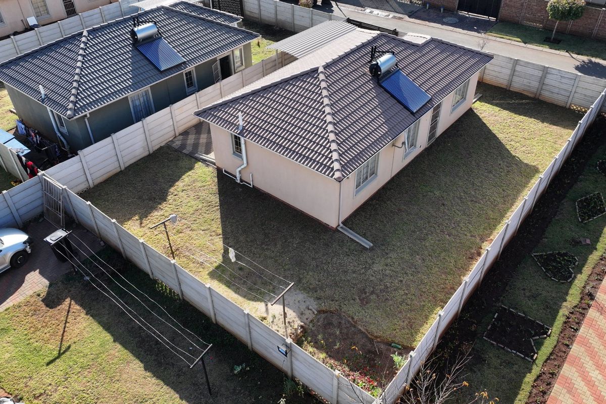 Stunning 3Bedroom House for Sale in Sky City - Photo 3