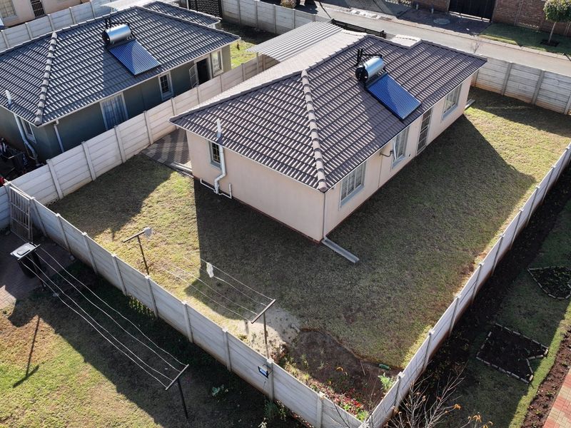 Stunning 3Bedroom House for Sale in Sky City - Photo 3