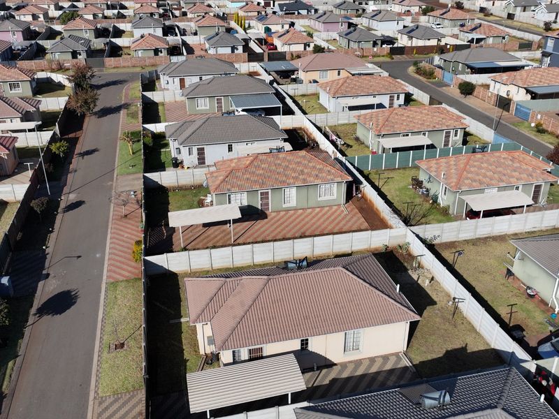 Stunning 3Bedroom House for Sale in Sky City - Photo 9
