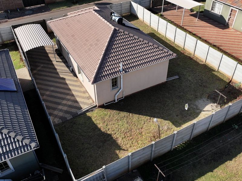 Stunning 3Bedroom House for Sale in Sky City - Photo 7