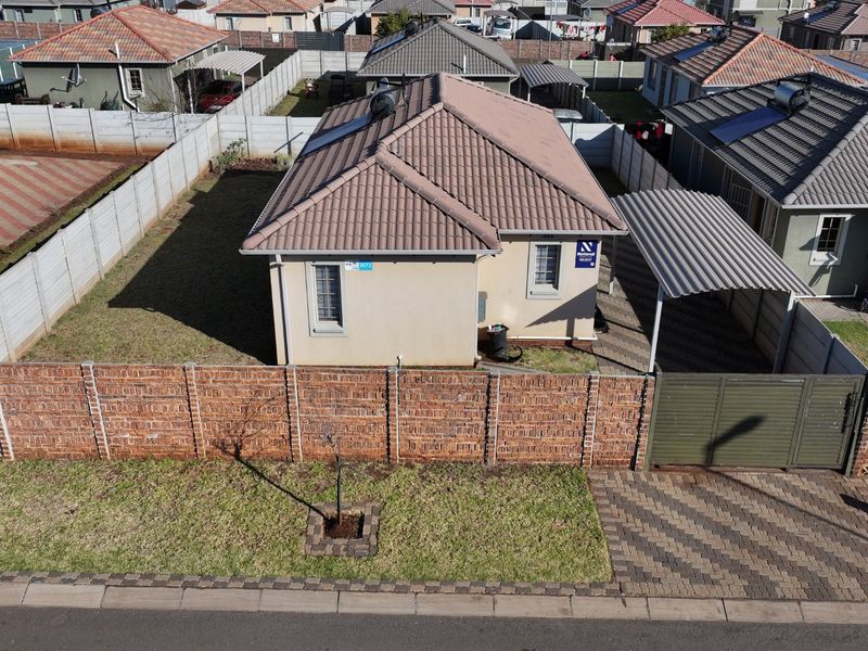 Stunning 3Bedroom House for Sale in Sky City - Photo 5