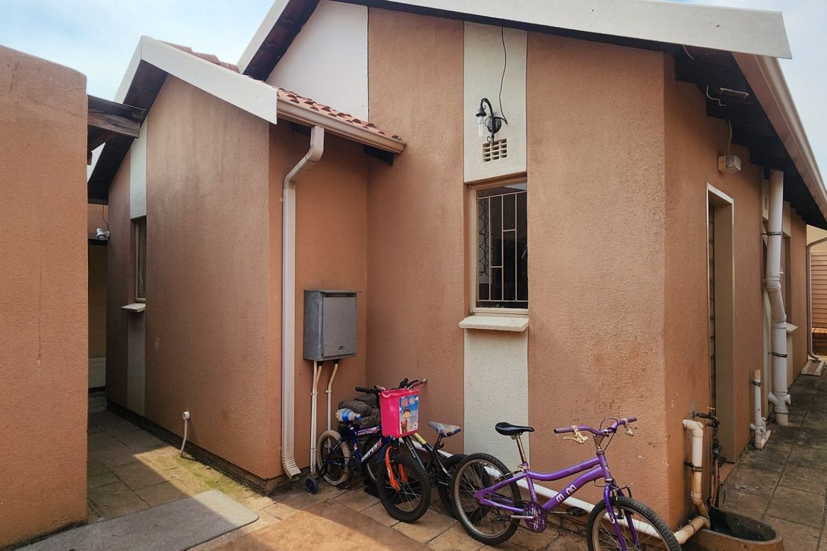 Spacious 3Bedroom House for Sale in Sky City - Photo 5