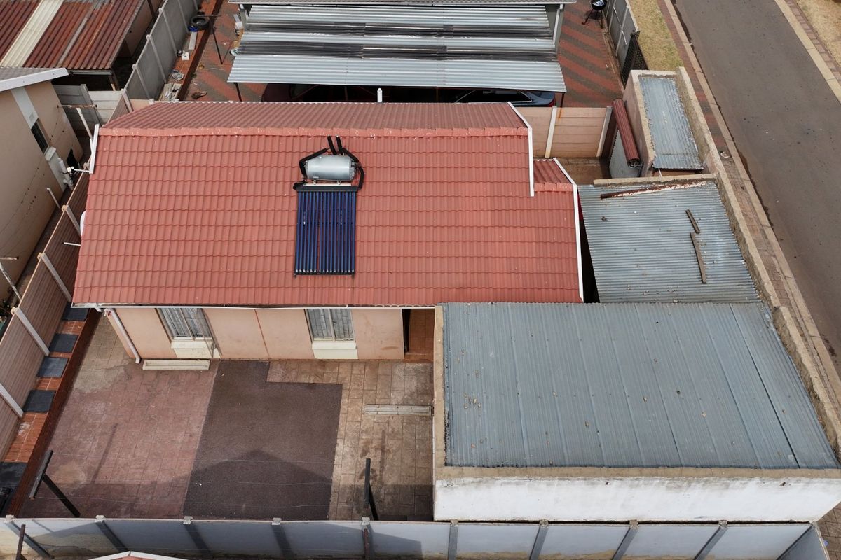 Spacious 3Bedroom House for Sale in Sky City - Photo 3