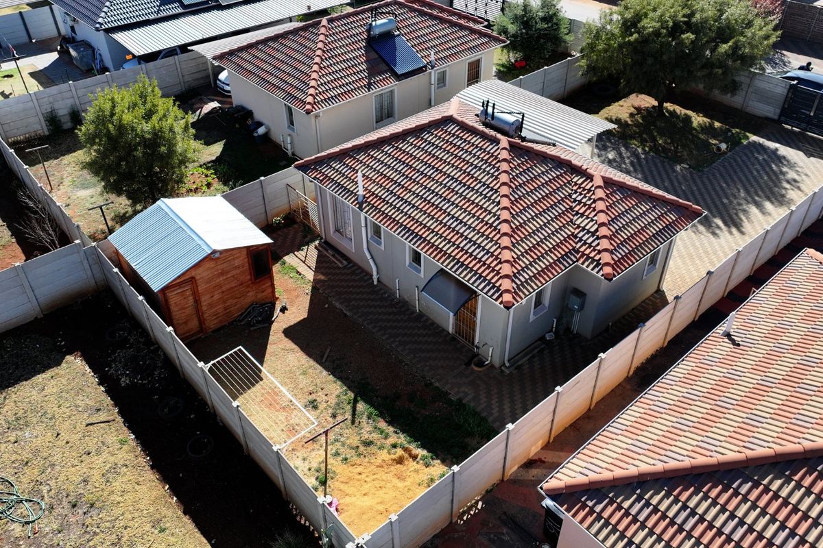 Stunning 2Bedroom House for Sale in Sky City - Photo 4