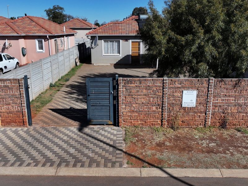 Stunning 2Bedroom House for Sale in Sky City - Photo 5