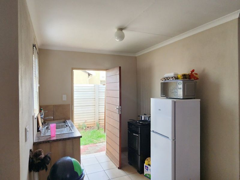 Stunning 3Bedroom House for Sale in Sky City - Photo 10