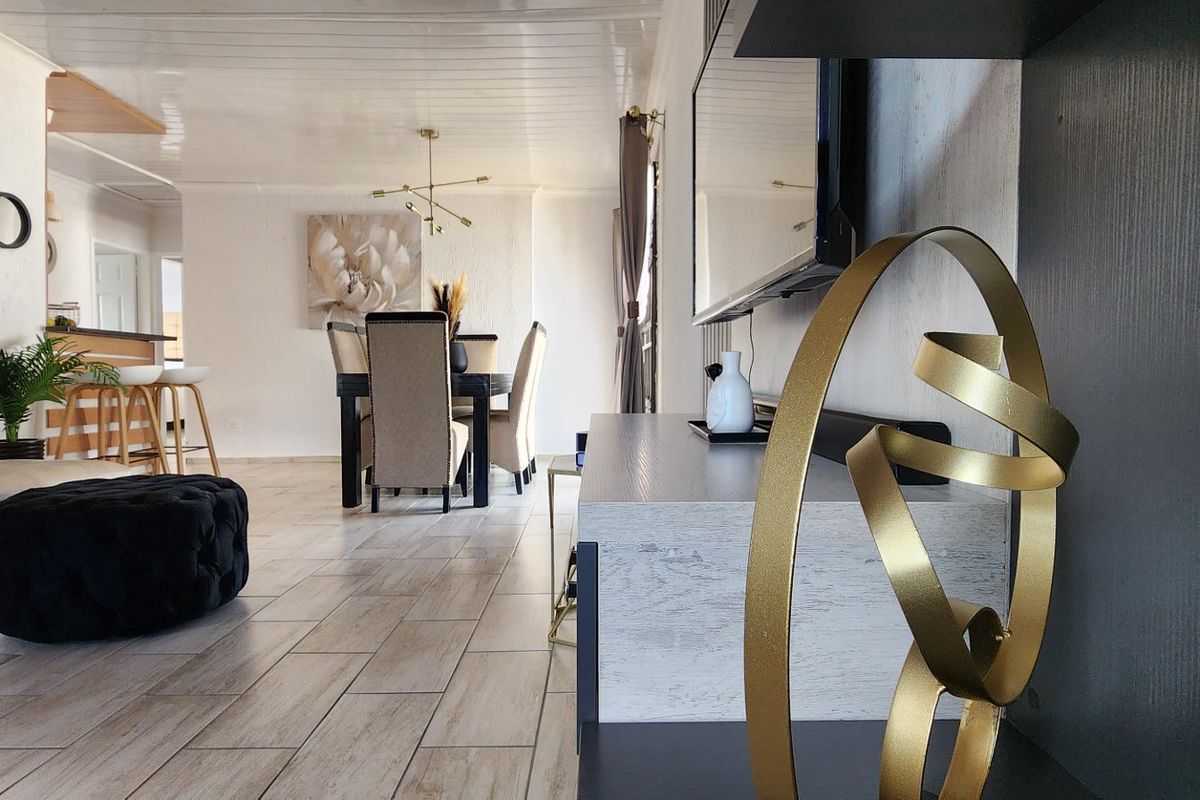 Stunning 3Bedroom House For Sale in Protea Plan - Photo 2