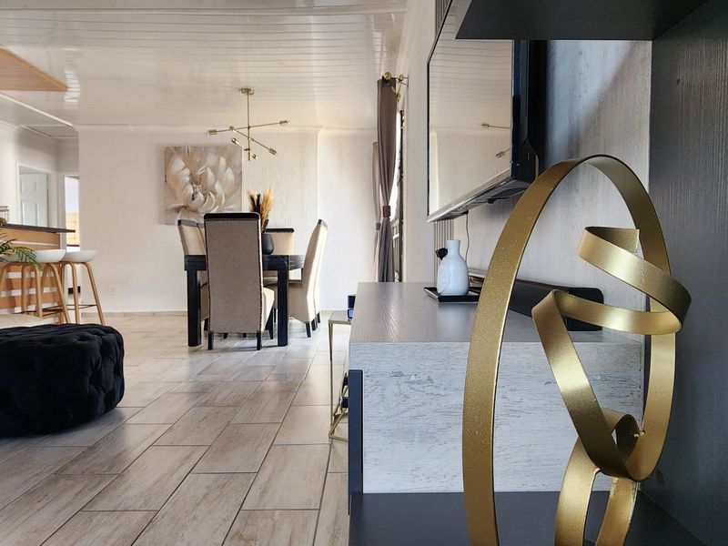 Stunning 3Bedroom House For Sale in Protea Plan - Photo 2