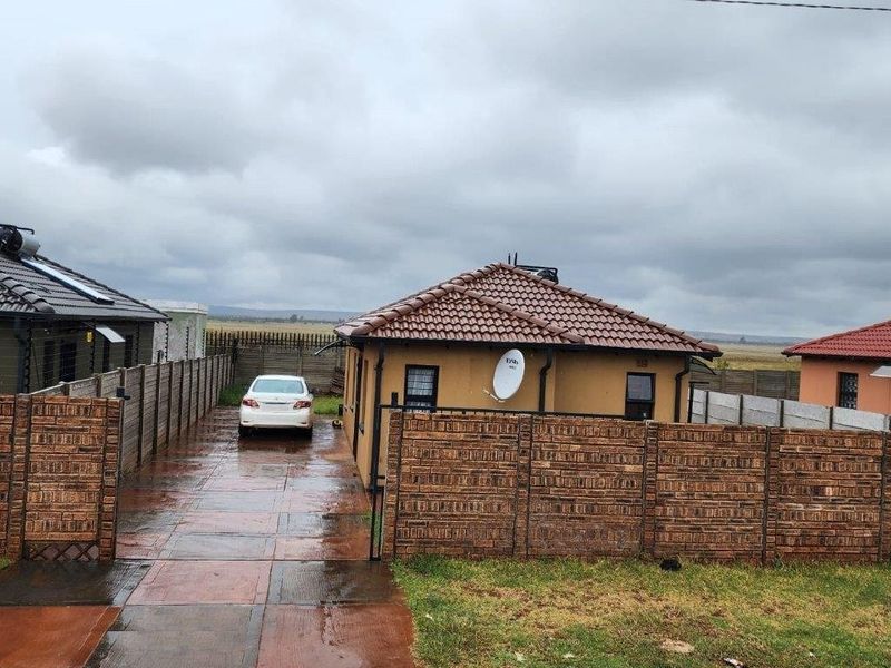 Stunning 3Bedroom House for Sale in Protea Glen - Photo 5