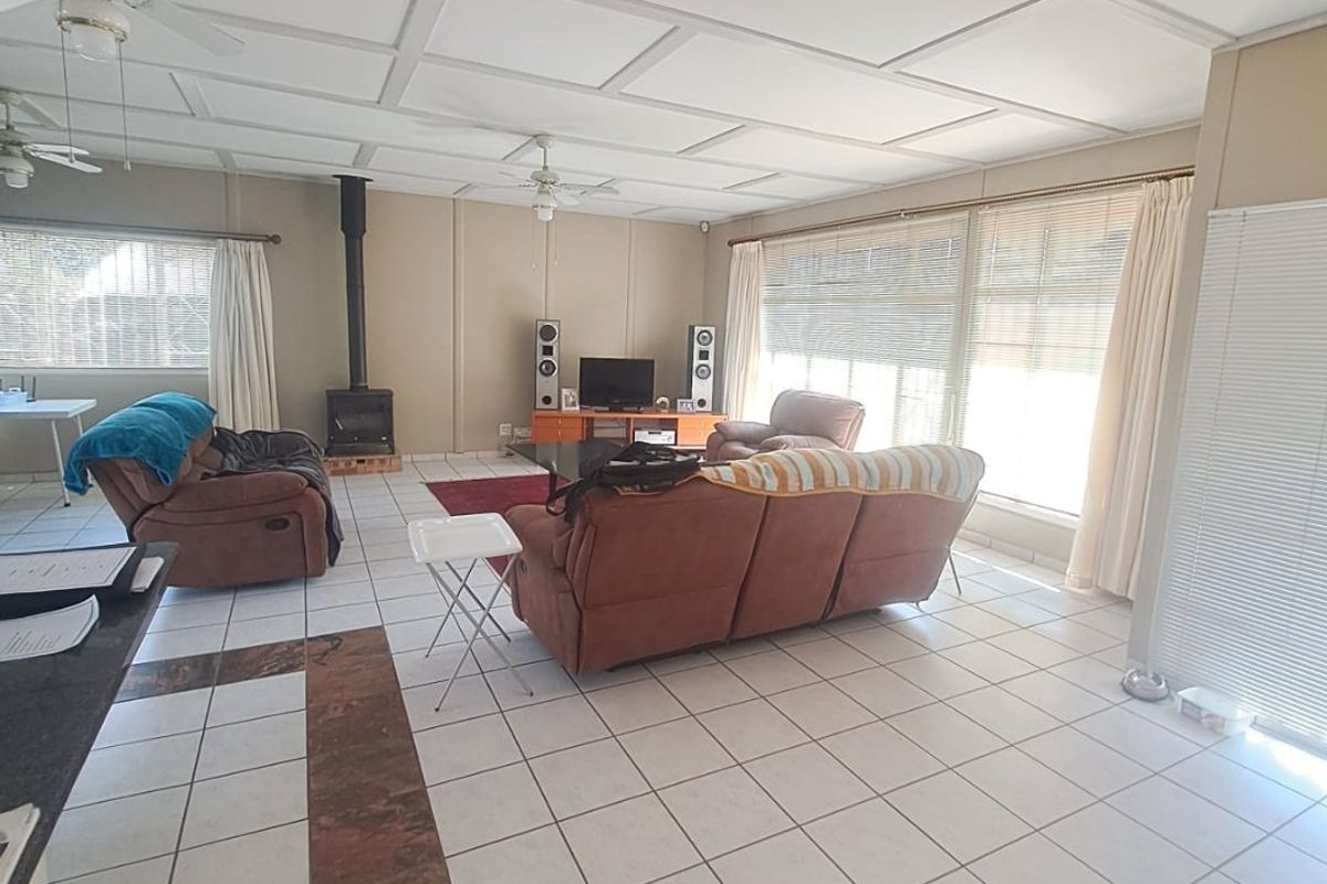 Well-Maintained 3-Bedroom Home for Sale – Vaal Marina - Photo 5