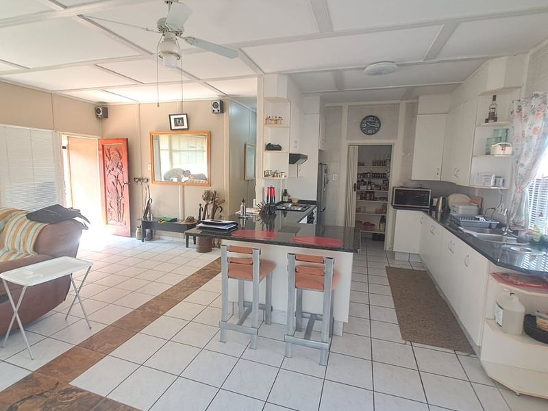 Well-Maintained 3-Bedroom Home for Sale – Vaal Marina - Photo 3