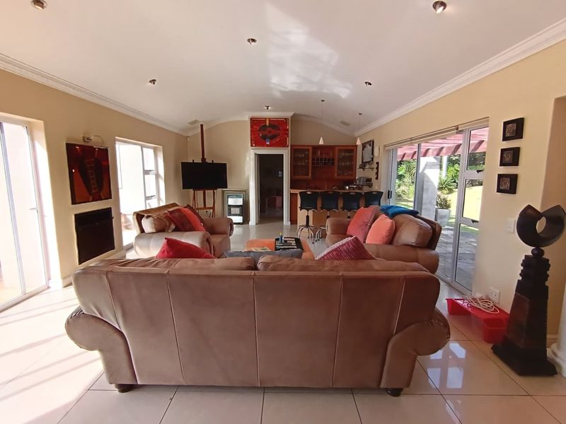 LUXURY WILDLIFE ESTATE IN LOVEMORE HEIGHTS - Photo 10