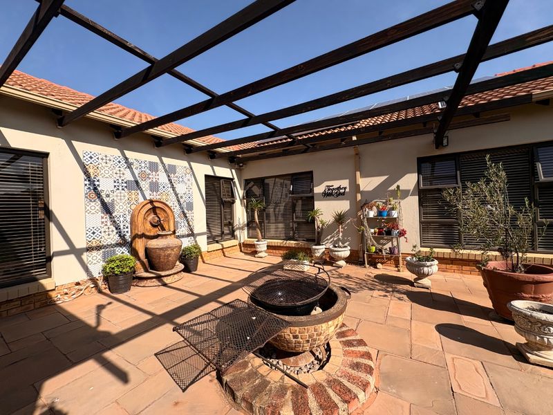 Modern Comfort in a Prime Location  - Photo 5