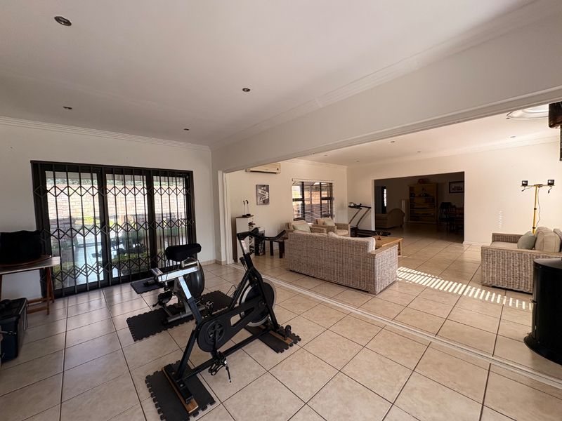 Modern Comfort in a Prime Location  - Photo 10