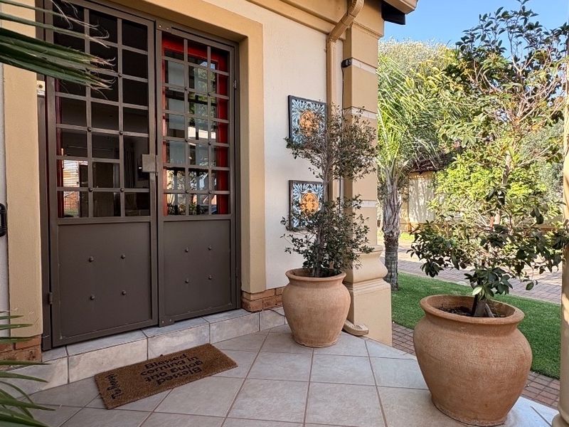 Modern Comfort in a Prime Location  - Photo 7