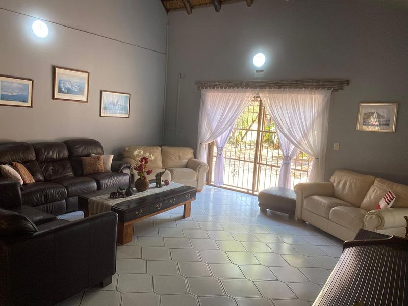 Location Location Lodge with venue and landing strip and small golf course for sale in Dinokeng  - Photo 5