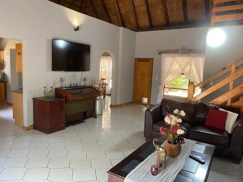 Location Location Lodge with venue and landing strip and small golf course for sale in Dinokeng  - Photo 6