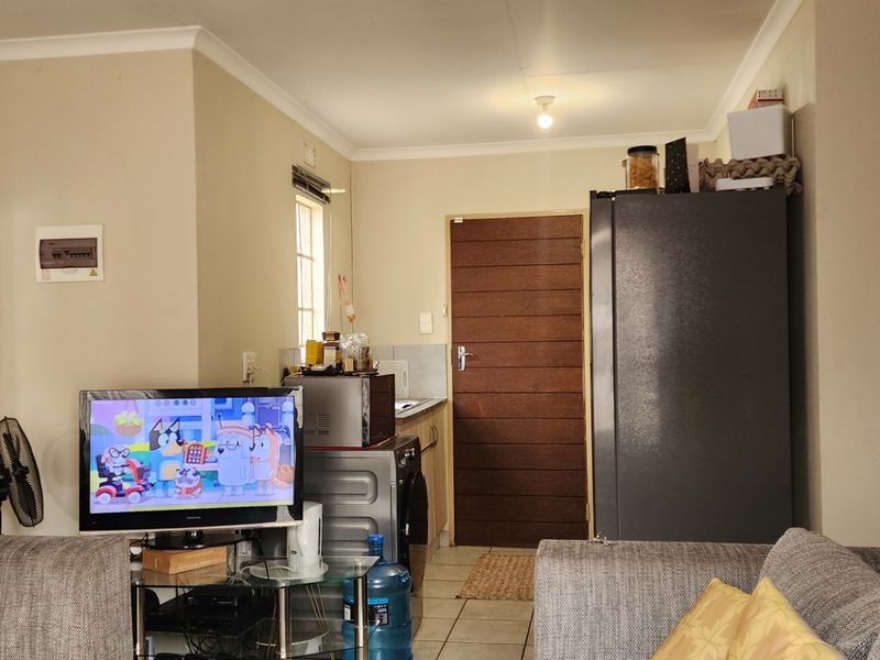 Spacious 3Bedroom House for Sale in Sky City - Photo 10