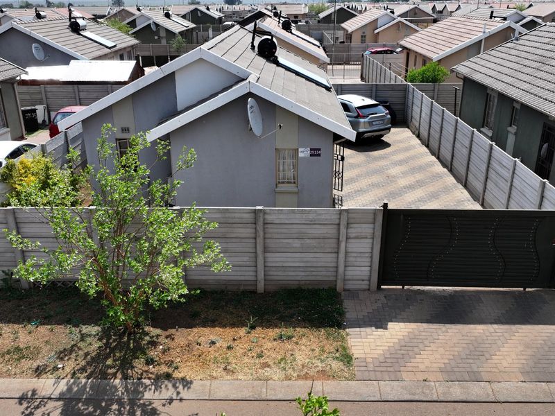 Spacious 3Bedroom House for Sale in Sky City - Photo 7