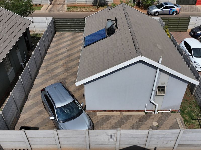 Spacious 3Bedroom House for Sale in Sky City - Photo 6