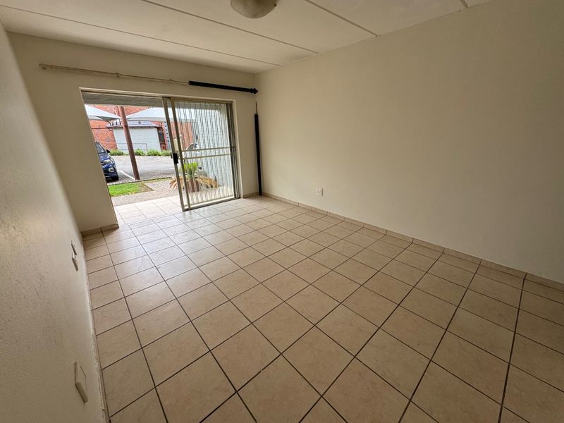 Well-Planned Home with Practical Living Spaces - Photo 9