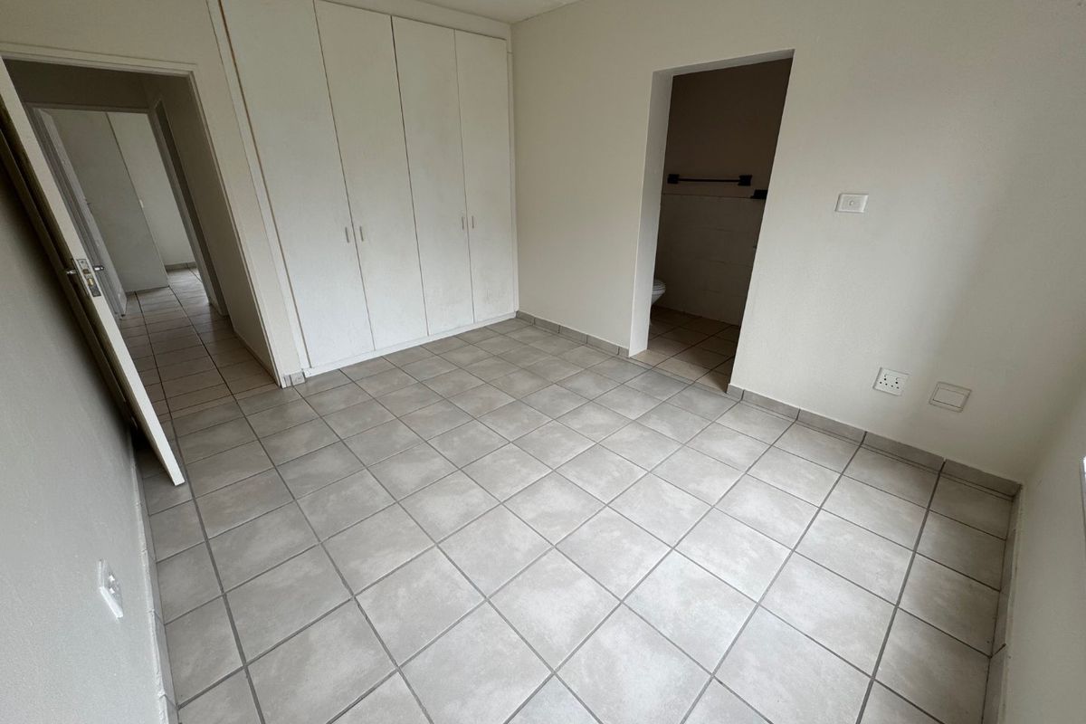 Well-Planned Home with Practical Living Spaces - Photo 4