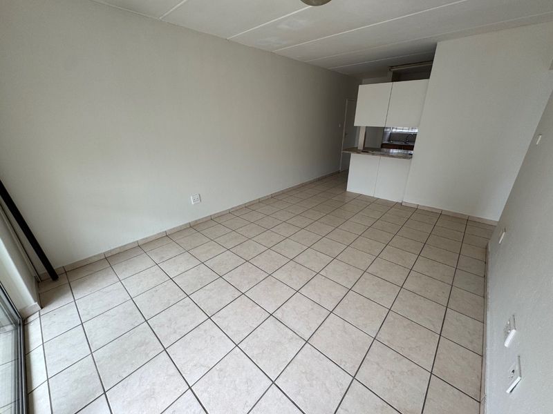 Well-Planned Home with Practical Living Spaces - Photo 3