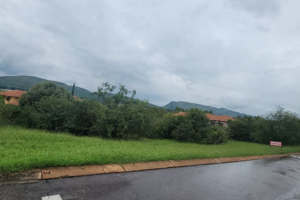 Prime Corner Stand for Sale in Birdwood Estate, Hartbeespoort - Photo 2