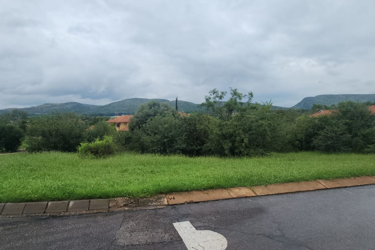 Prime Corner Stand for Sale in Birdwood Estate, Hartbeespoort - Photo 4