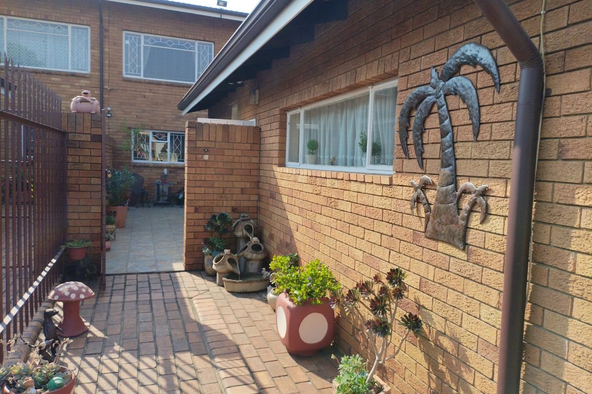 2 Bedroom Townhouse for Sale in Edelweiss  - Photo 4