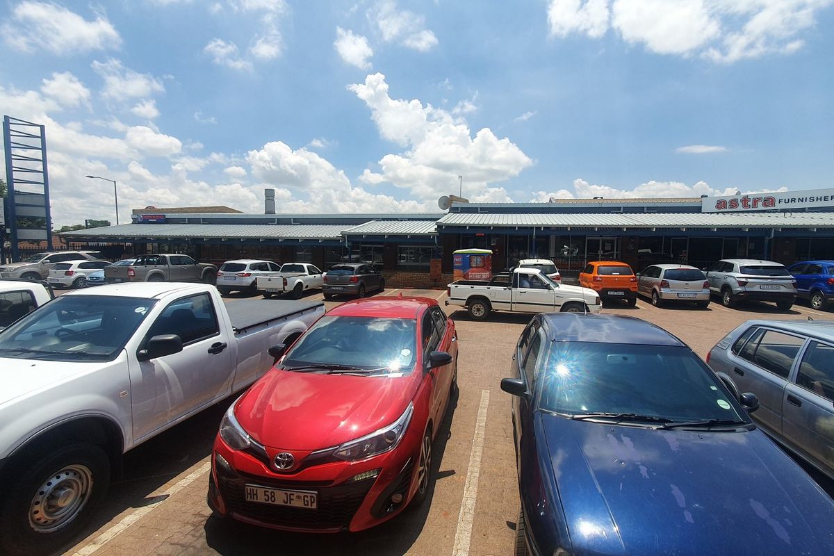 Prime 157m2 Retail Space To Let – Roxy’s Village Walk, Bronkhorstspruit Central - Photo 4