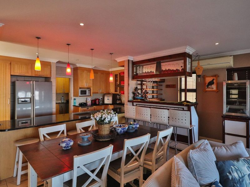 Just pack your bags & move into this home perfect for a weekend breakaway, permanent living or retiring home in Aqua Vista Mountain Estate, Bronkhorstspruit Dam! - Photo 8