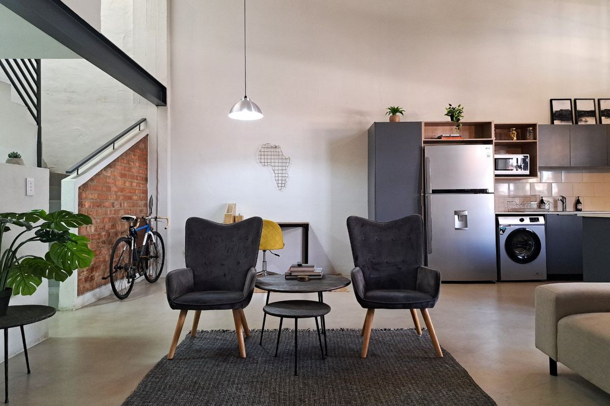 2 Bed 2 Bath Modern130m2 Loft apartment with study - Photo 2