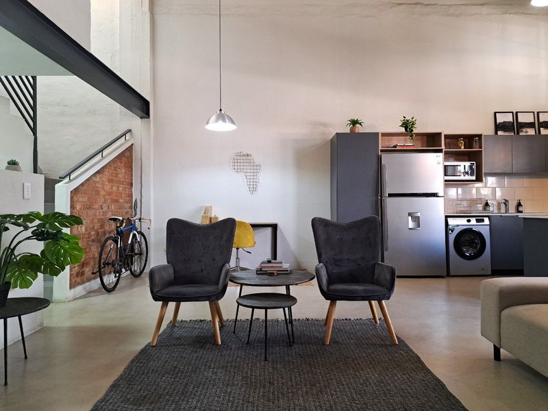 2 Bed 2 Bath Modern130m2 Loft apartment with study - Photo 2