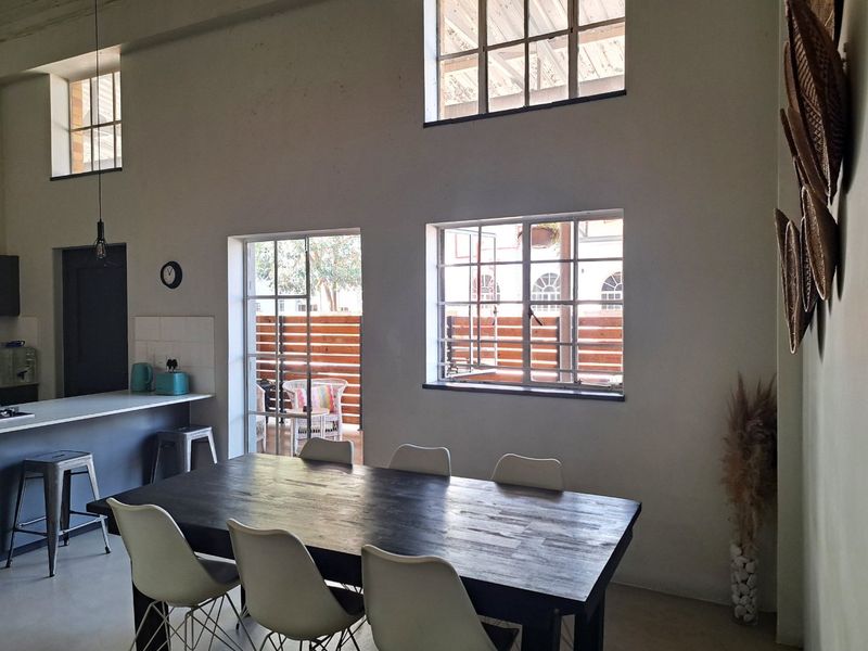 2 Bed 2 Bath Modern130m2 Loft apartment with study - Photo 8