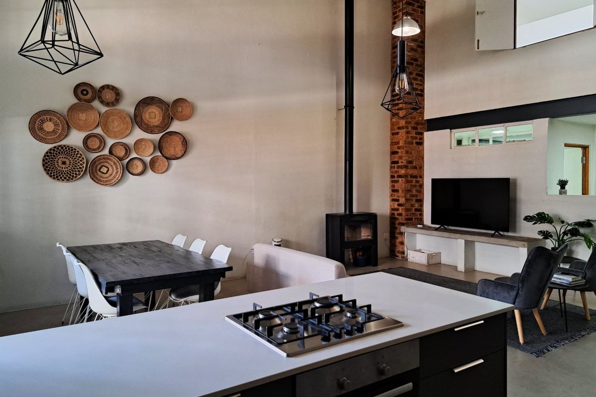 2 Bed 2 Bath Modern130m2 Loft apartment with study - Photo 5