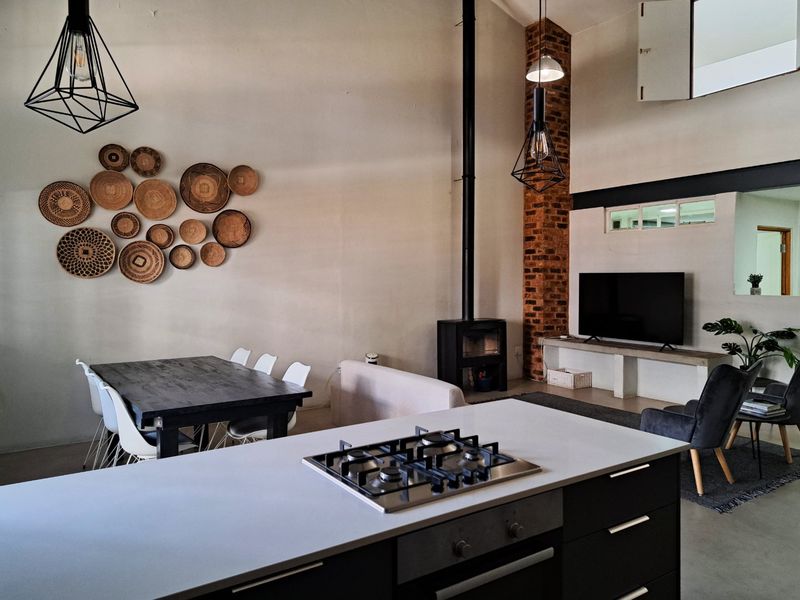 2 Bed 2 Bath Modern130m2 Loft apartment with study - Photo 5