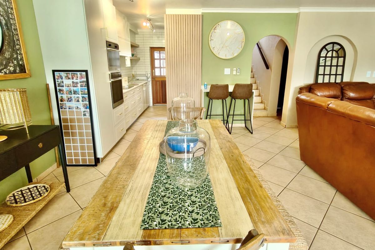 Holiday Living on the Banks of the Vaal Dam – Sunset Cove Estate - Photo 3